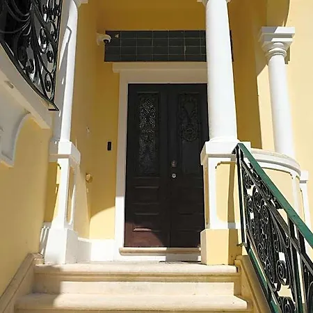 Yellow Albergue